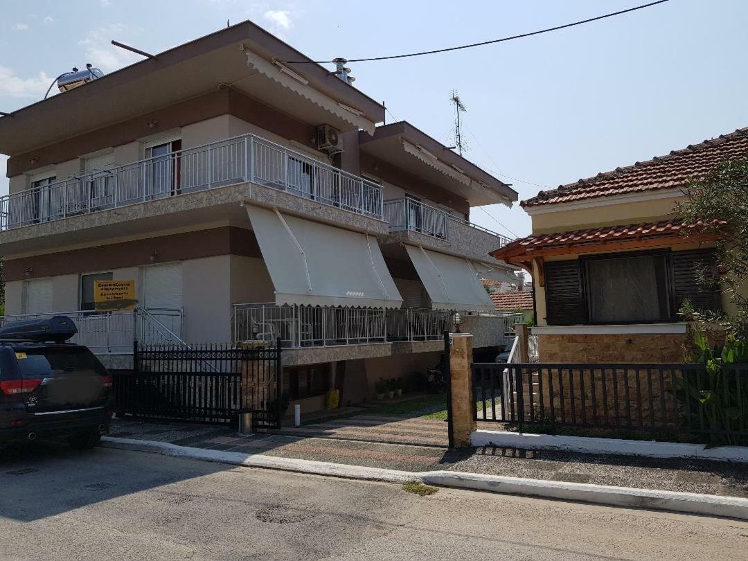 Dimitris Apartments Nea Plagia Exterior photo